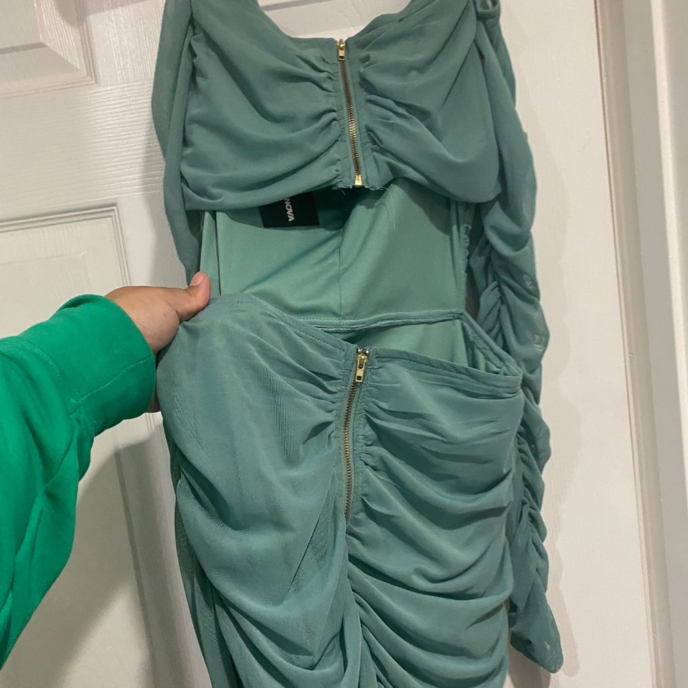 Dress - Picture 2 of 3